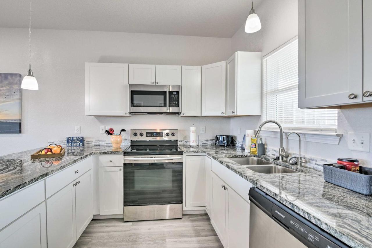 Surfside Beach Retreat With Deck And Ocean Views エクステリア 写真
